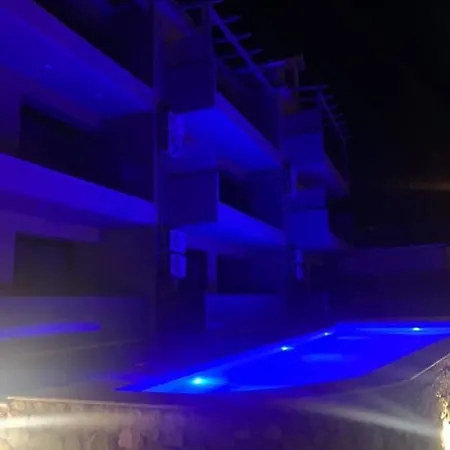 Ariadni Apartment Nikiana شقة